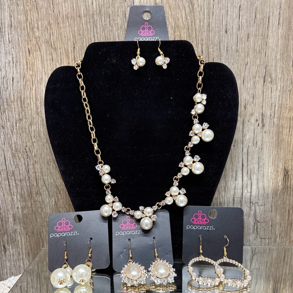 Paparazzi Toast To Perfection Gold ToneW/matching Earrings Lot OF 4 **NEW**